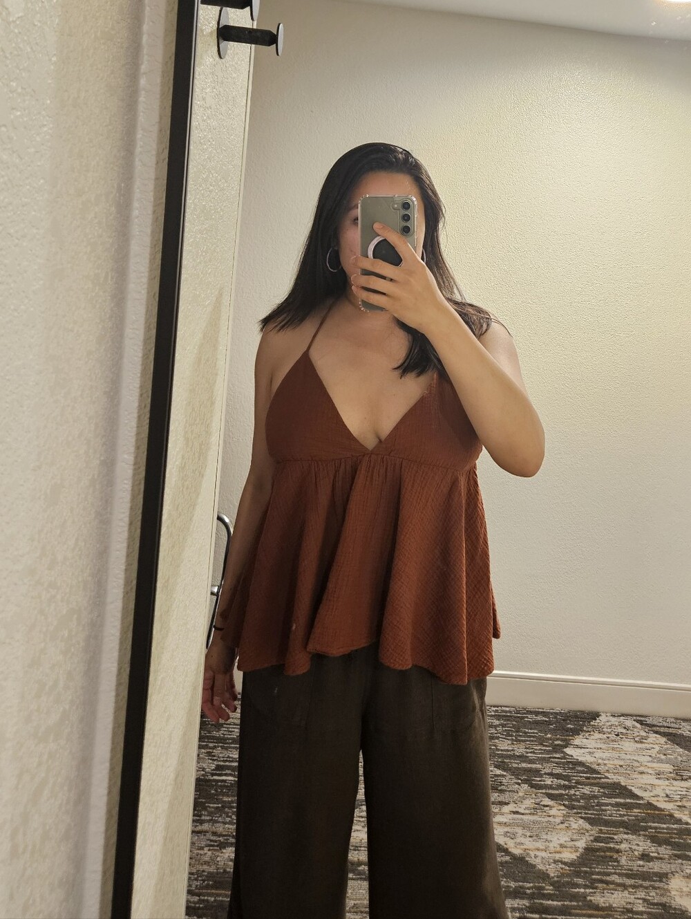 H&Ms size medium brown gauze Deep V H⁸alter neck flowy blouse